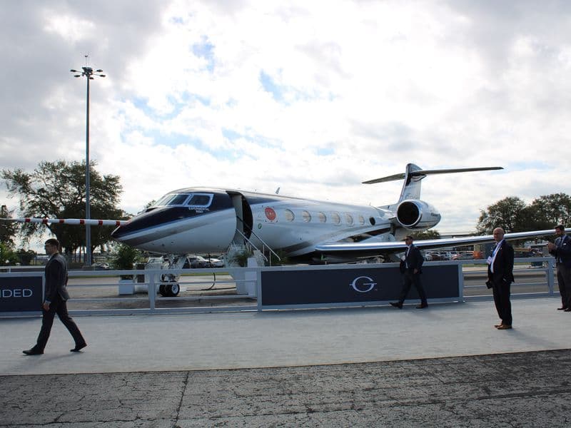 Gulfstream G800 on the ramp
