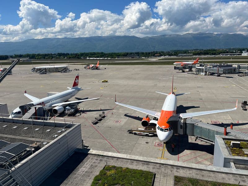 Apron view from the terrace at Geneva Airport